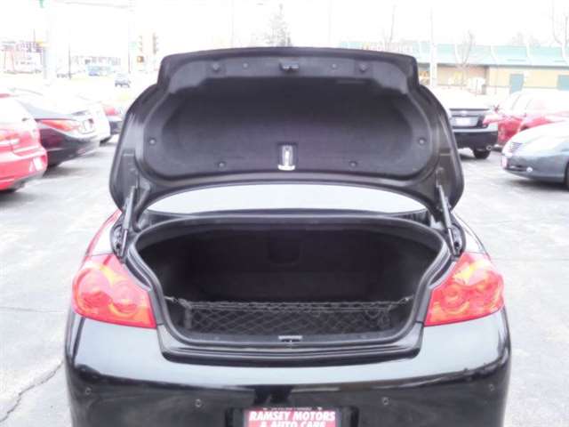 Infiniti G37 Sedan 2010 photo 9